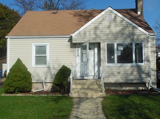 17606 Cypress Ave, Country Club Hills, IL 60478