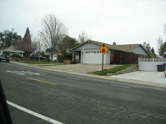 2nd image of 6526 Trajan Dr