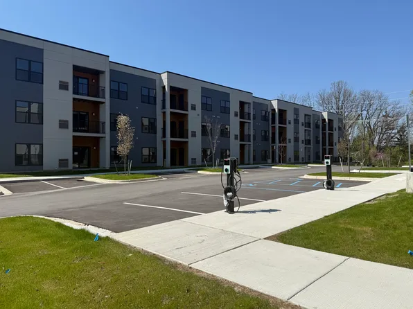 2645 Burton Rd, Ann Arbor, MI