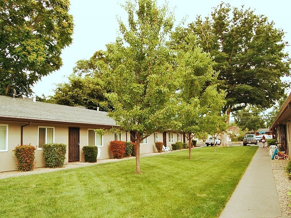 1st image of 124-146 W Lassen Ave #134-15