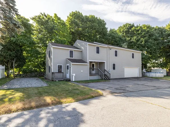 24 Knapp St, Somerset, MA 02726