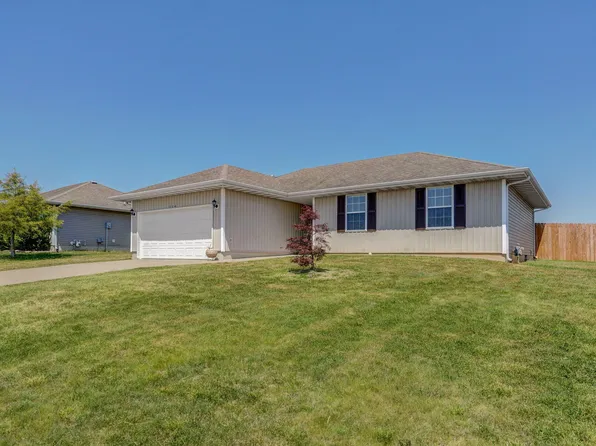 116 Cherry Avenue, Clever, MO 65631