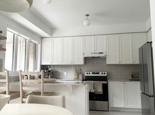 40 Dockside Way, Whitby, ON L1N0M6