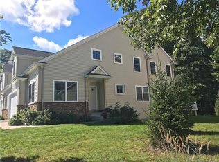101 Turtlebrook Ln, Bristol, CT 06010