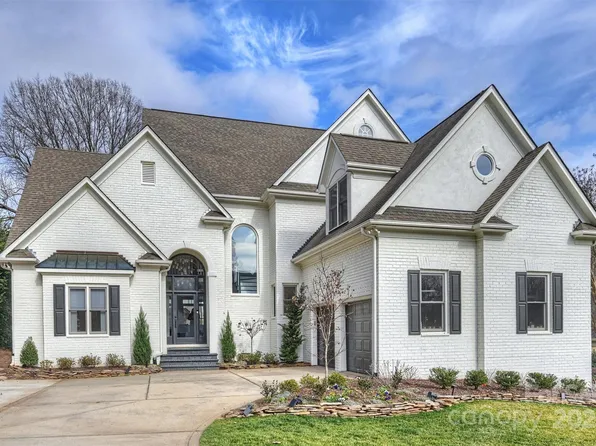 5231 Lila Wood Cir, Charlotte, NC 28209