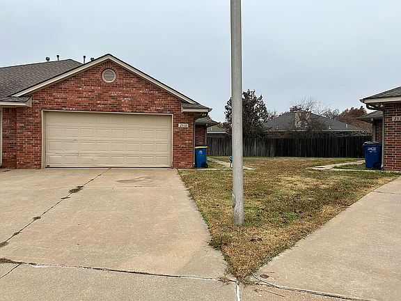 3rd image of 2516 N Keller Ct