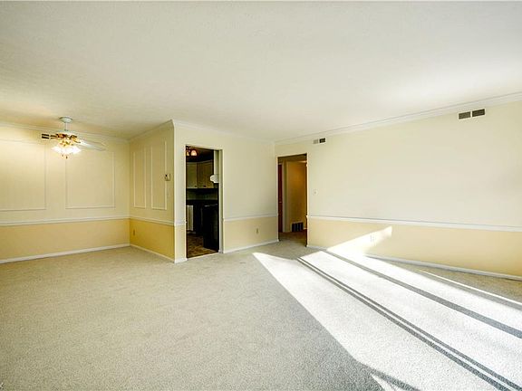 3rd image of 1155 Charter Oak Ln APT 204