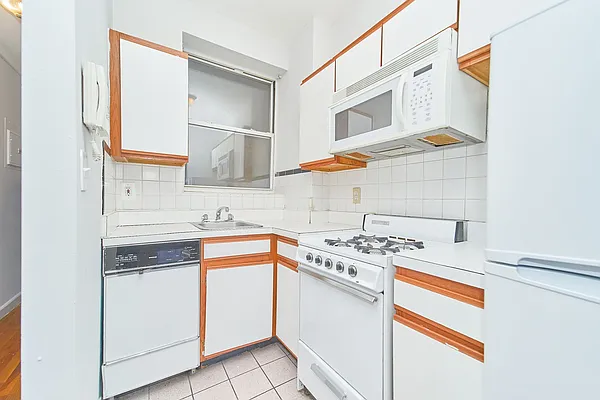 Rented by Living New York | media 16