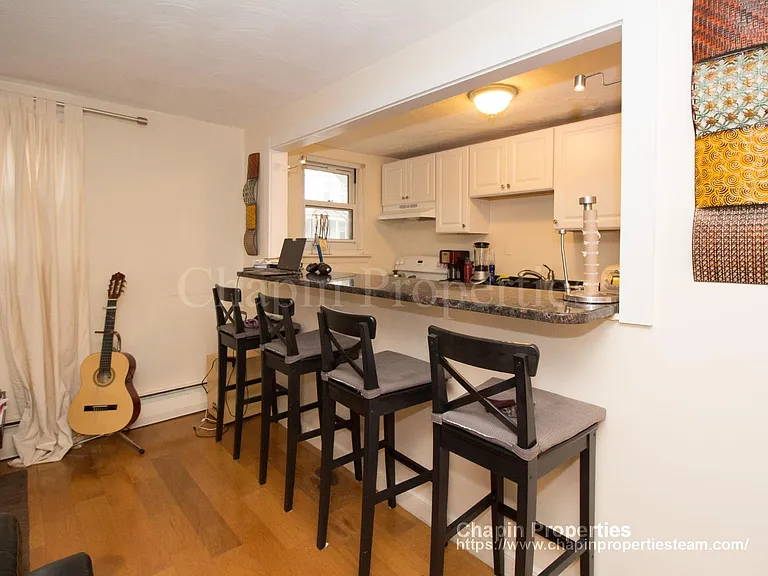 95 Chestnut St #1B — Photo 3