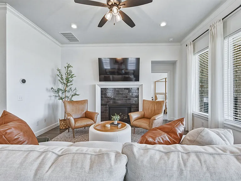 18433 Austin Pl — Photo 7