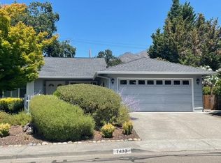 7433 Oak Leaf Dr, Santa Rosa, CA 95409