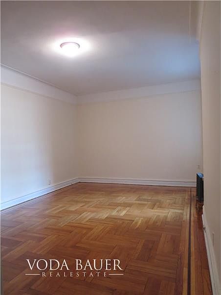 1st image of 261 Seaman Ave APT 6A