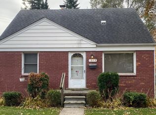 1979 Champaign Rd, Lincoln Park, MI 48146