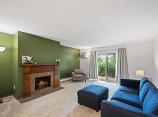 10301 Cedar Lake Rd APT 303, Minnetonka, MN 55305