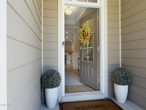 3rd image of 85 Winged Foot Road