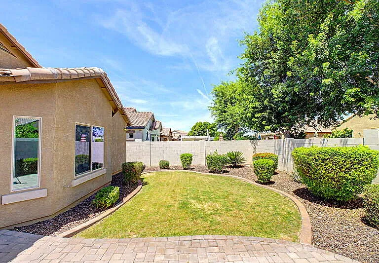 10772 W Yearling Rd — Photo 19