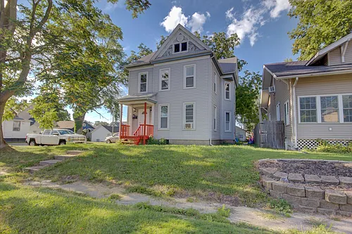 2421 8 1/2 Ave Photo 1