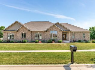 2815 Clarion Rd, Urbana, IL 61802