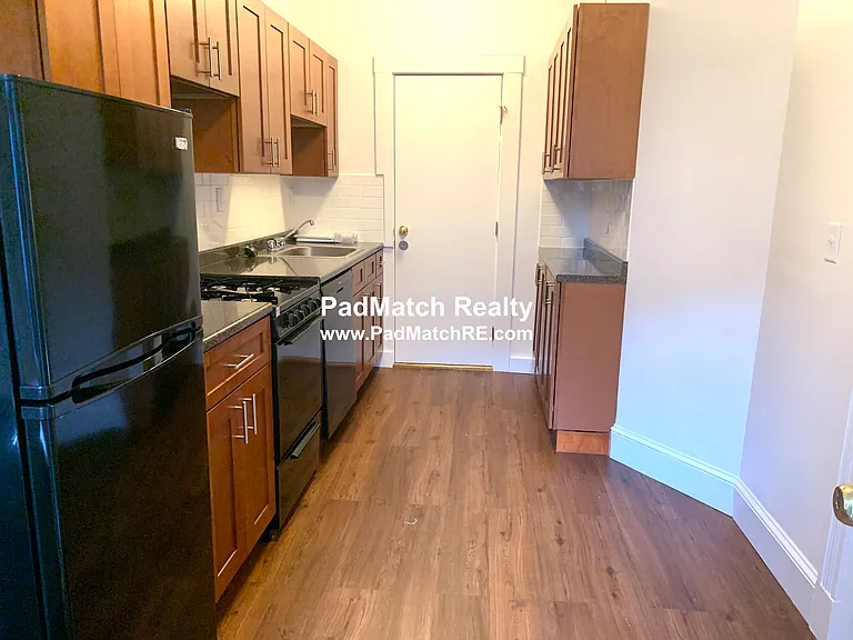 8 Vinal St #11 — Photo 3