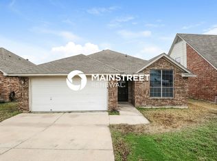 6424 Canyon Trl, Lake Worth, TX 76135