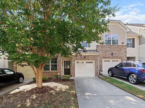 3rd image of 1010 Contessa Dr