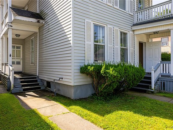 3rd image of 1219 Taylor Ave