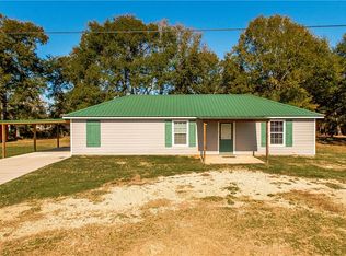 30274 Edna Kinchen Rd, Holden, LA 70744