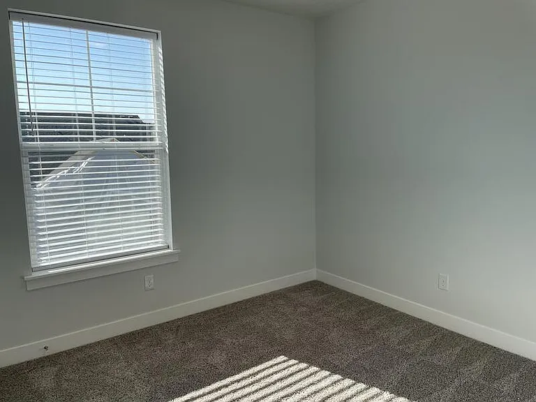 302 W 435 N #1 — Photo 17