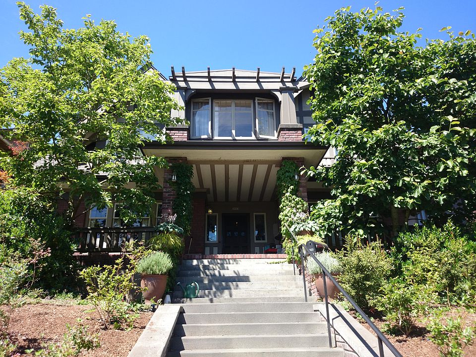 1st image of 2823 Broadway E