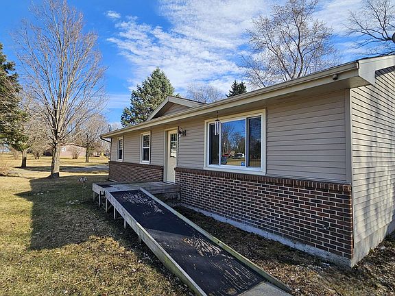 4th image of 4696 Palmerstone Rd