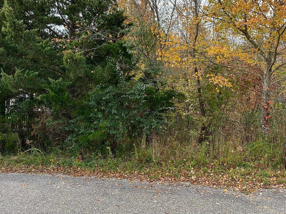 1st image of 104 Juniper Dr