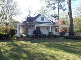 128 W Candler St, Winder, GA 30680
