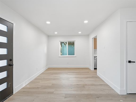 4th image of 1729 R Ave