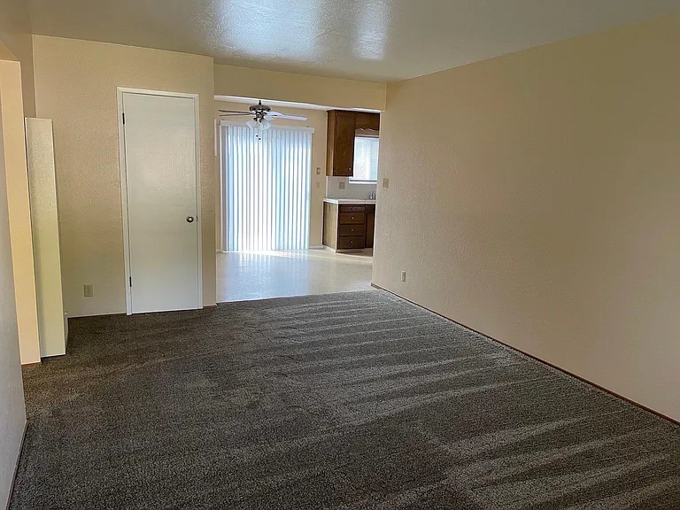 511 Rutledge Dr #511 — Photo 2