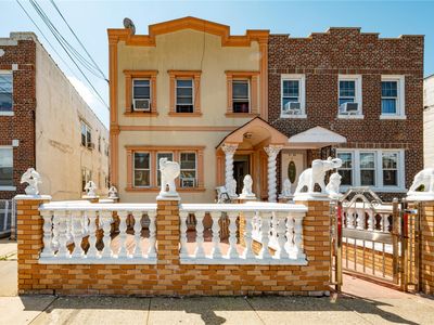31-30 100 Street, East Elmhurst, NY, 11369