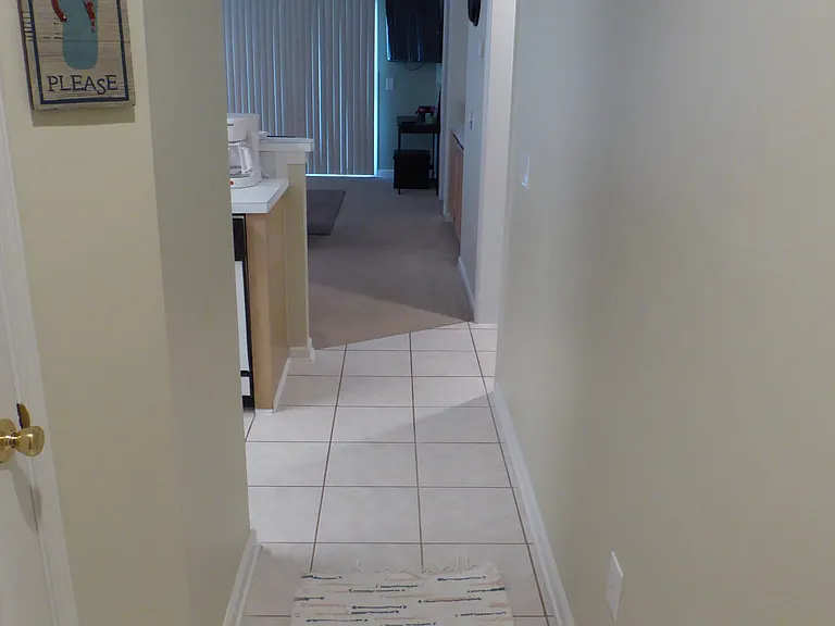 541 White River Dr #16G — Photo 5