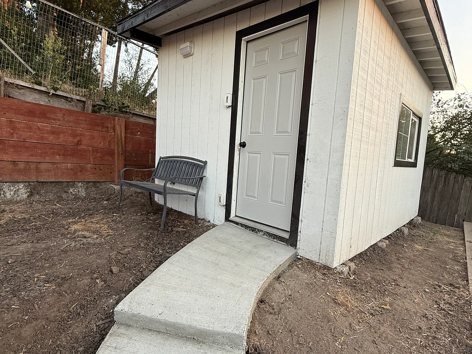 Studio, 120 sqft, $1,200 — Photo 2