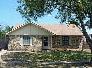 3704 Longmeadow Way, Fort Worth, TX 76133