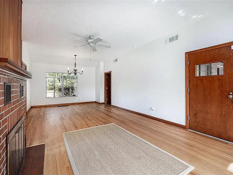 1824 NW 10th Ave — Photo 10