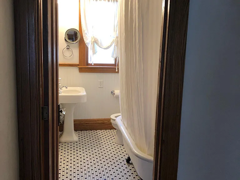 Bathroom - heated floor!