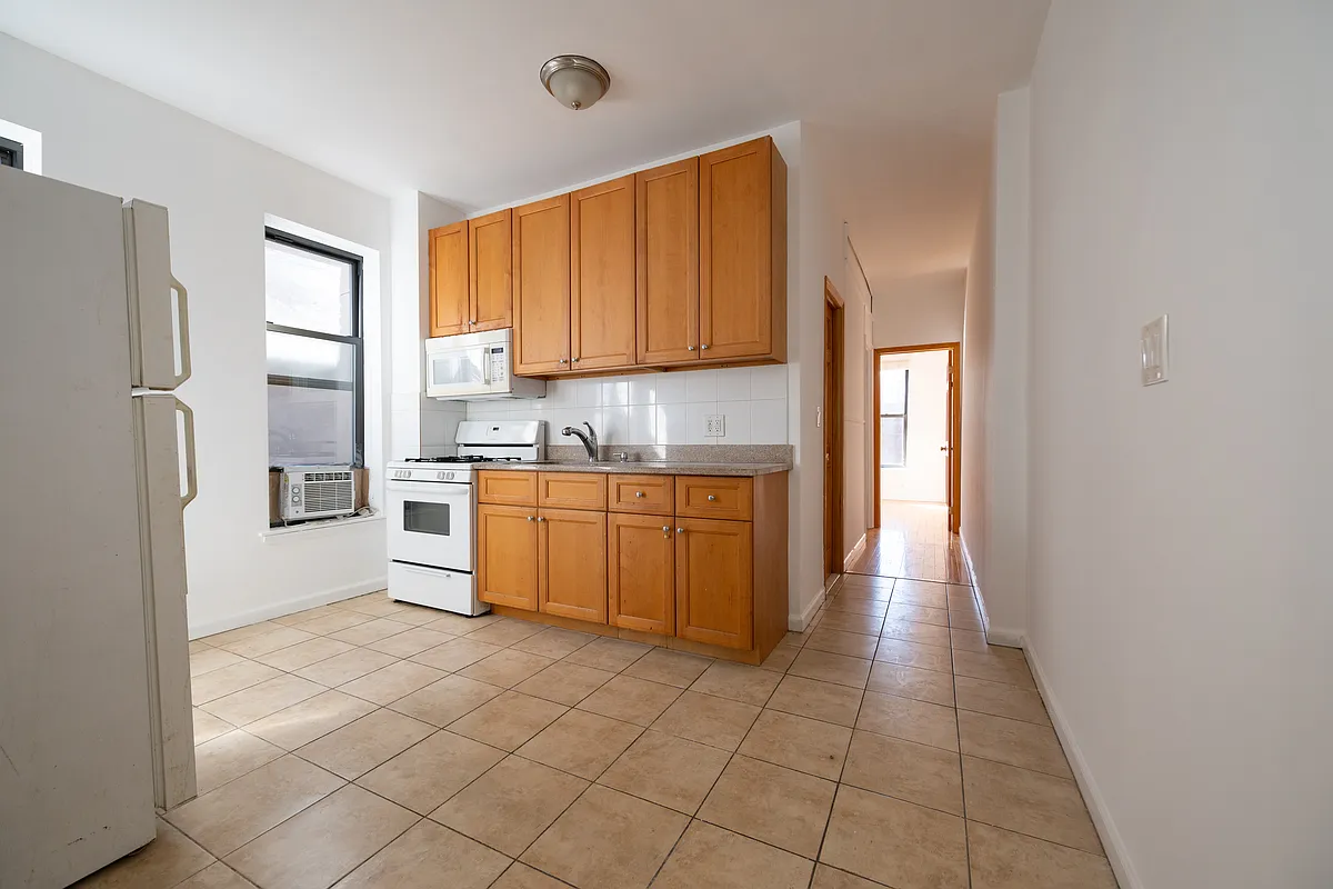 Building Photo - 174 Canal St #21