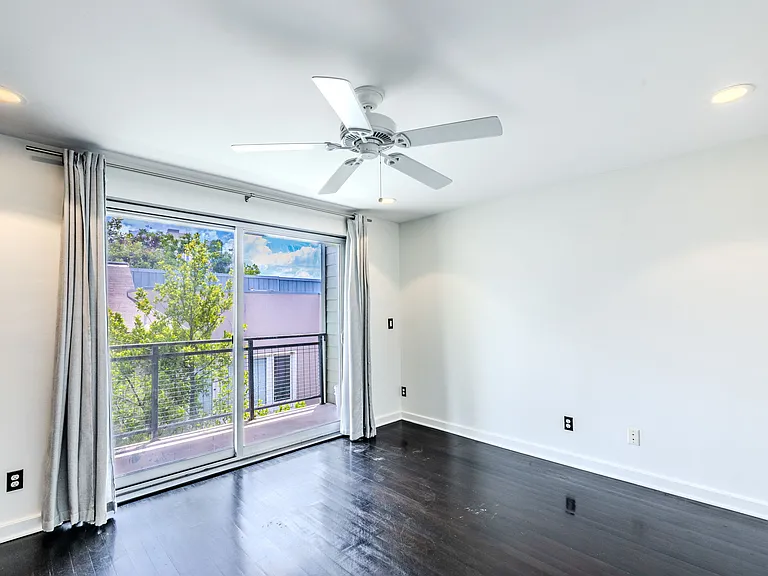 904 West Ave #204 — Photo 9