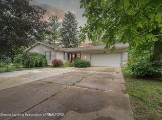 10015 Burgundy Blvd, Dimondale, MI 48821