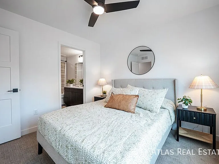 240 Osiander Street — Photo 13