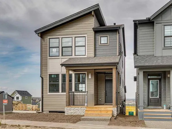 57 S Bluerock Hl SW, Calgary, AB T2Y 0V7