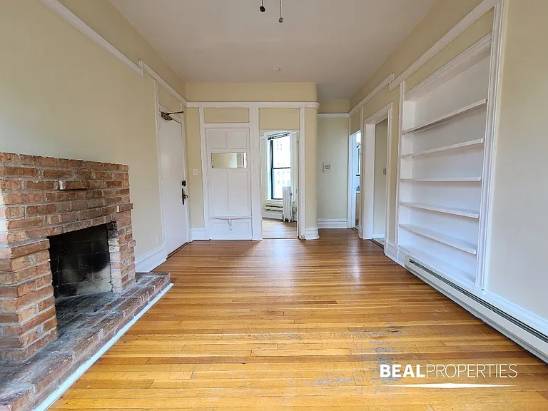 1216 N Dearborn St #B2 — Photo 3