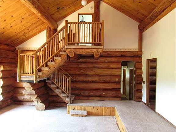 3rd image of 3883 Everett Ln
