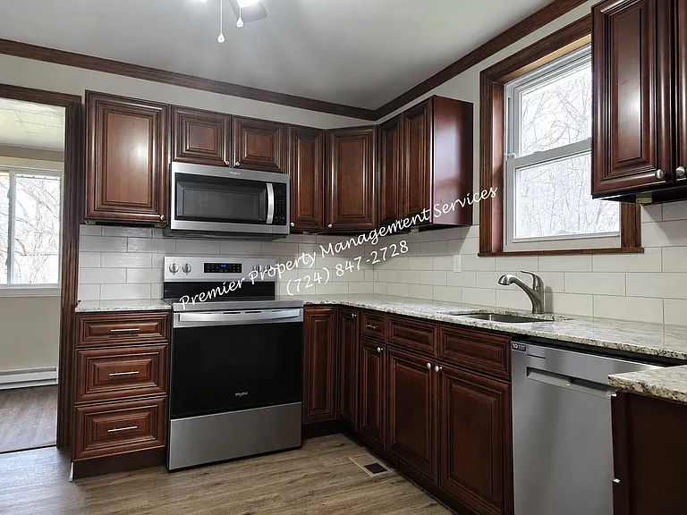 1425 Barclay Hill Rd — Photo 8