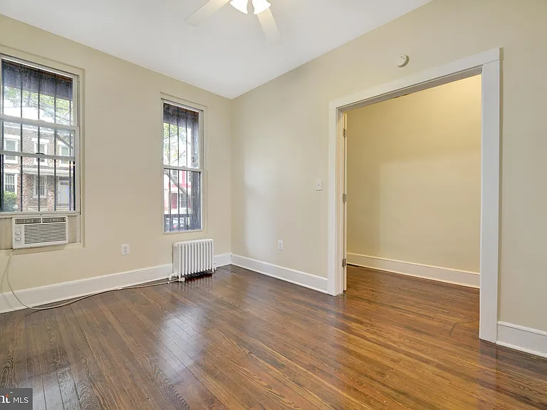 618 Columbia Rd NW — Photo 2