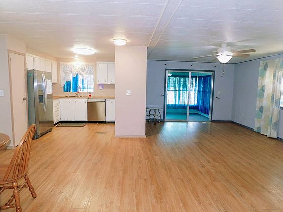 3rd image of 38529 Hummingbird Ct